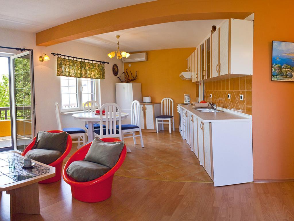 Apartments Villa Annika Slatine Chambre photo