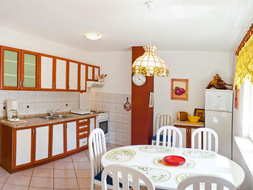 Apartments Villa Annika Slatine Chambre photo