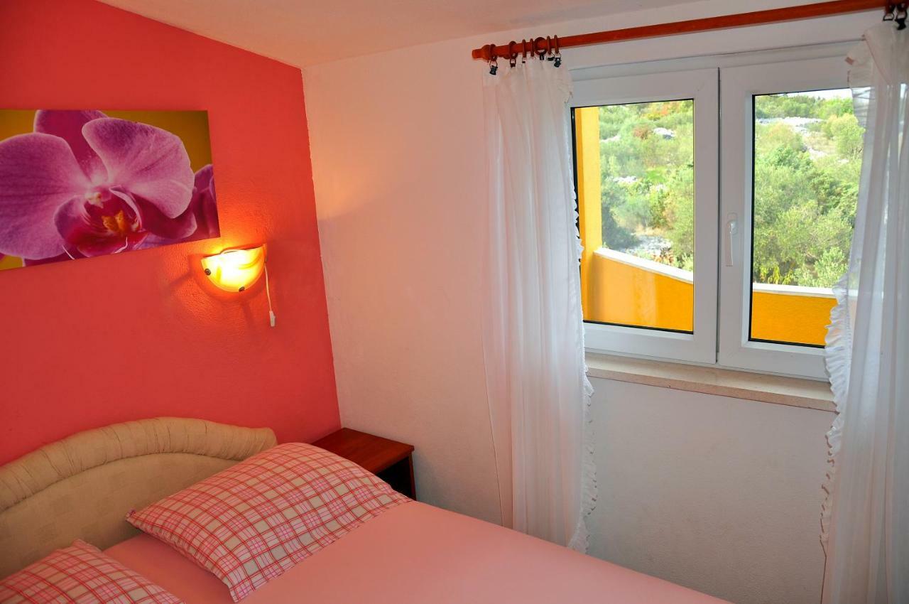 Apartments Villa Annika Slatine Extérieur photo