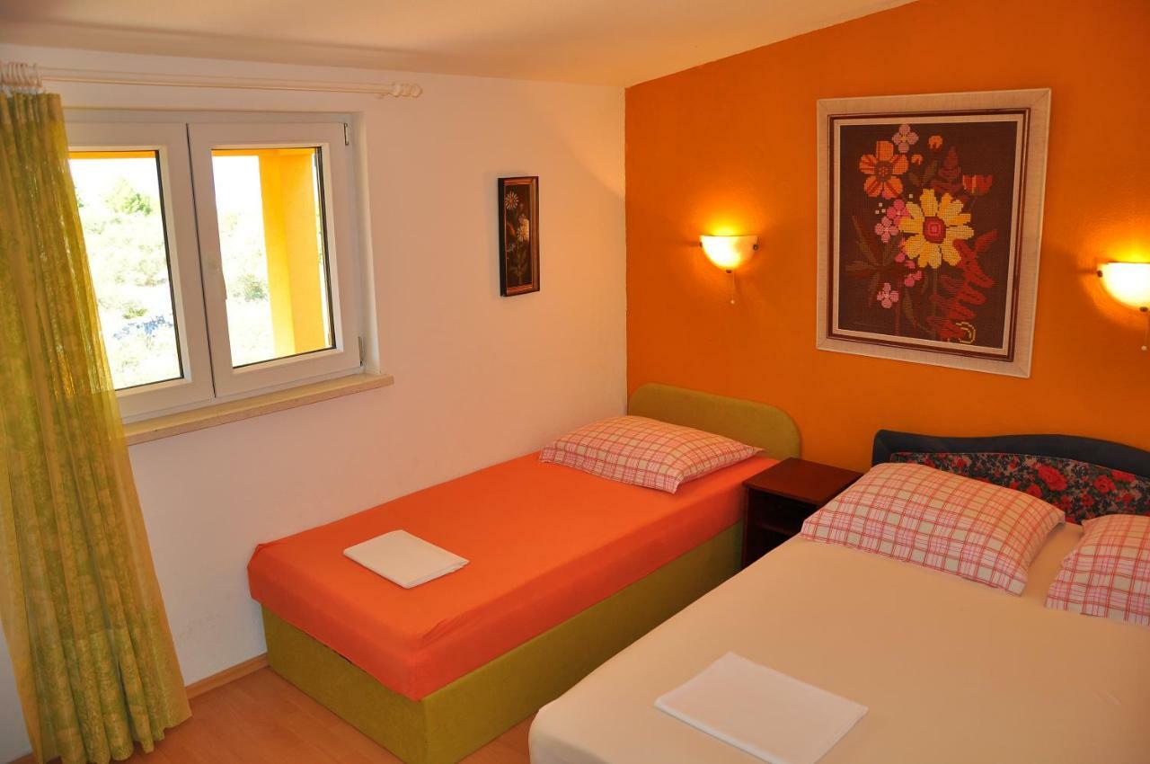 Apartments Villa Annika Slatine Extérieur photo